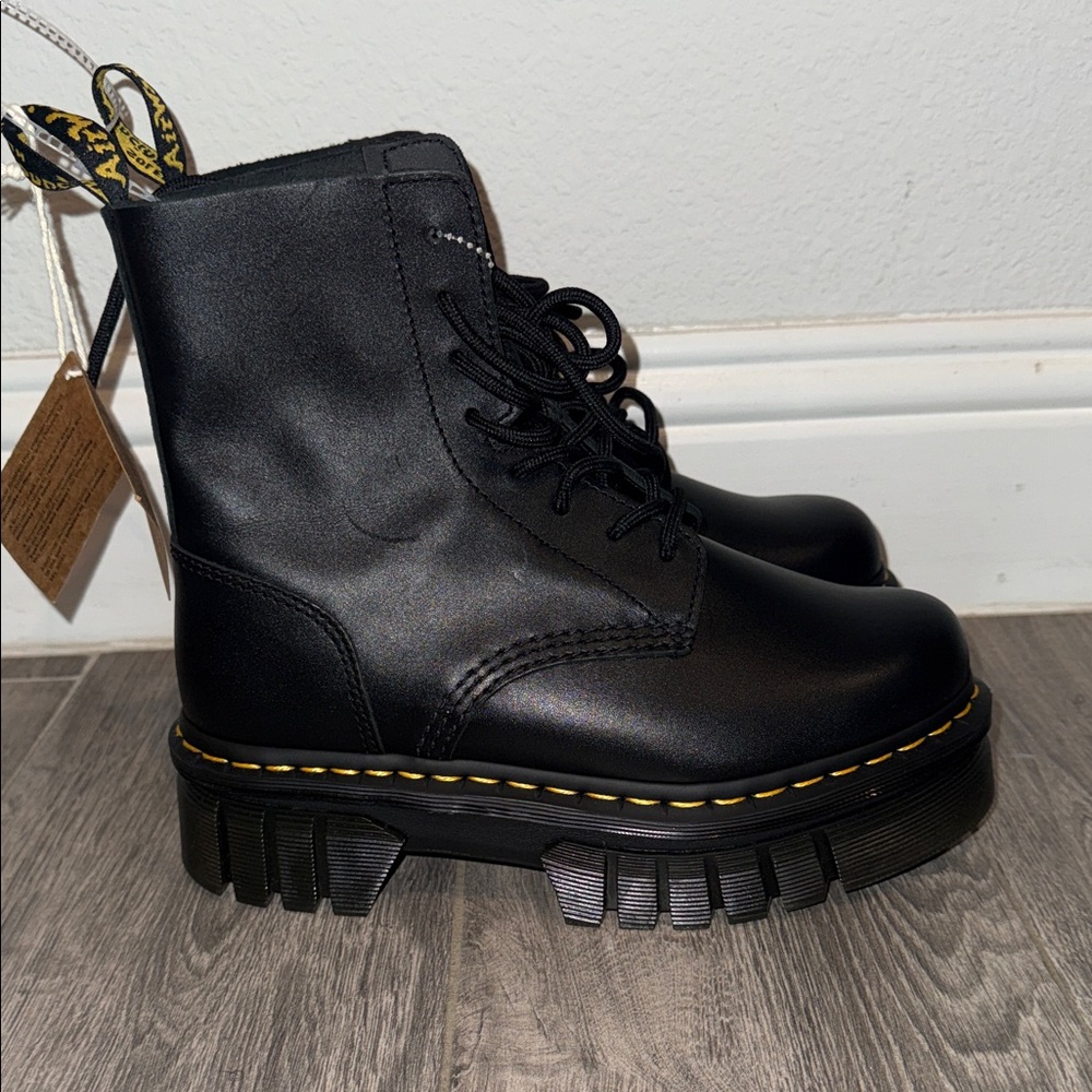 NWOB Dr. Martens Audrick Nappa Leather Platform Ankle Boots